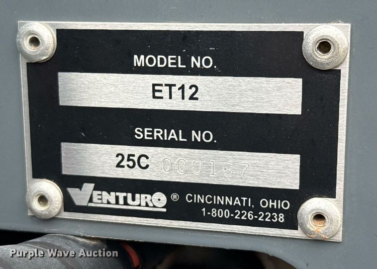 image for item ED5681 2019 Ford F350 Super Duty XL Crew Cab utility bed pickup truck