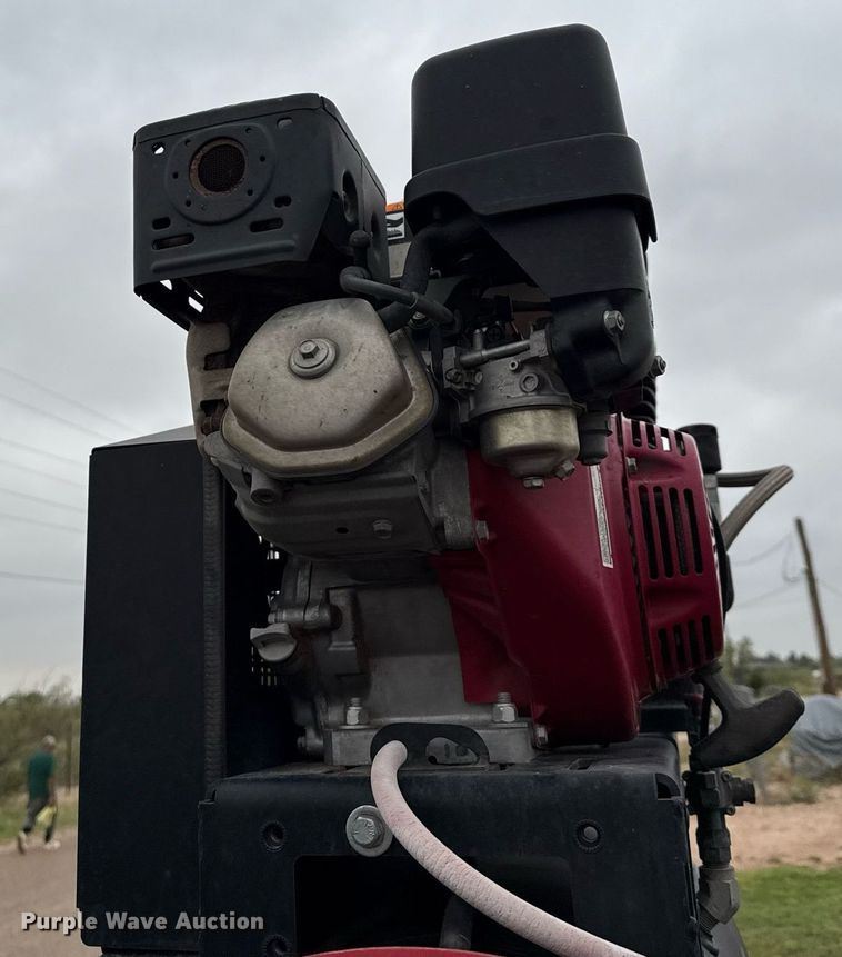 image for item ED5681 2019 Ford F350 Super Duty XL Crew Cab utility bed pickup truck