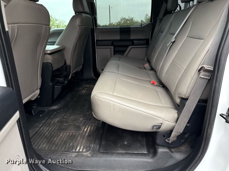 image for item ED5681 2019 Ford F350 Super Duty XL Crew Cab utility bed pickup truck