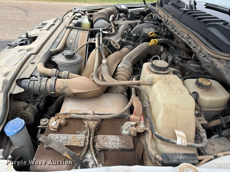 image for item ED5681 2019 Ford F350 Super Duty XL Crew Cab utility bed pickup truck