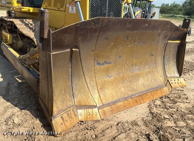 image for item ED5715 2019 Komatsu D65EX-18 dozer