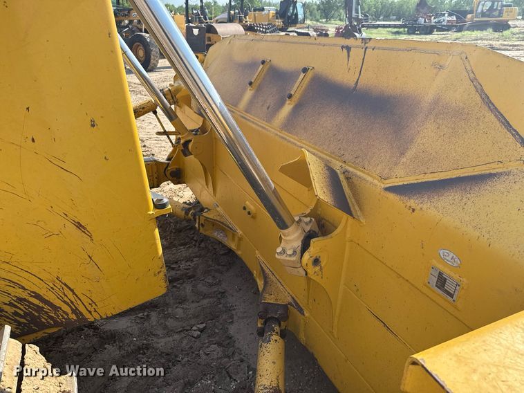 image for item ED5715 2019 Komatsu D65EX-18 dozer