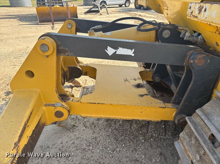 image for item ED5715 2019 Komatsu D65EX-18 dozer