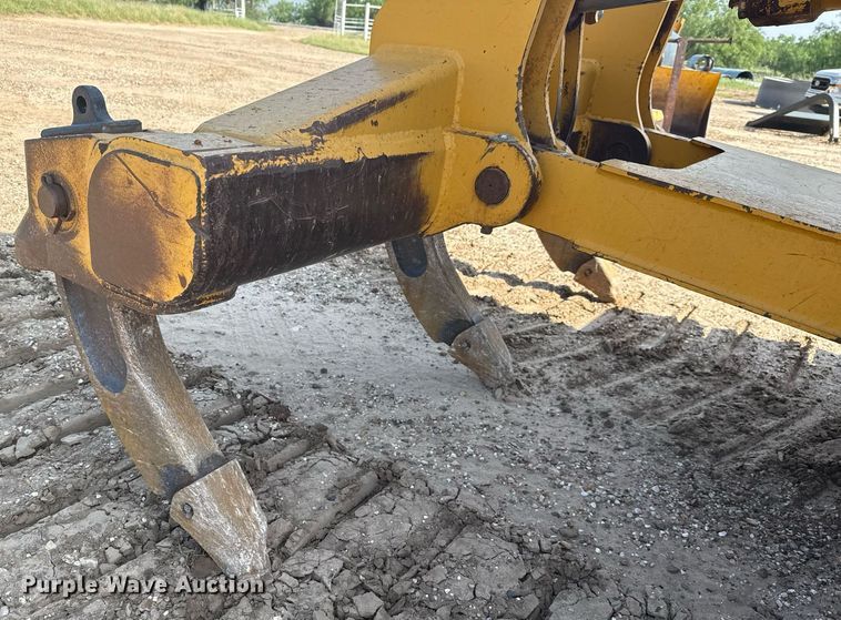 image for item ED5715 2019 Komatsu D65EX-18 dozer