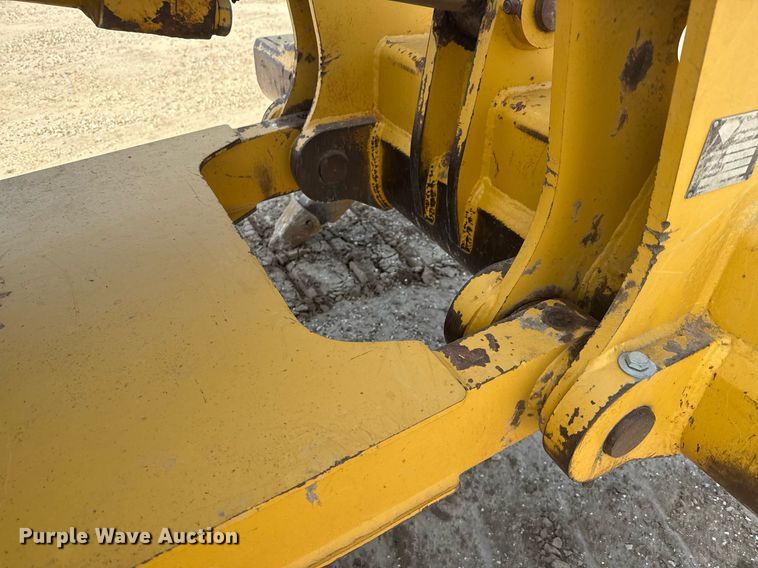 image for item ED5715 2019 Komatsu D65EX-18 dozer