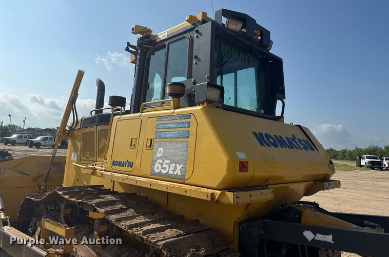 image for item ED5715 2019 Komatsu D65EX-18 dozer