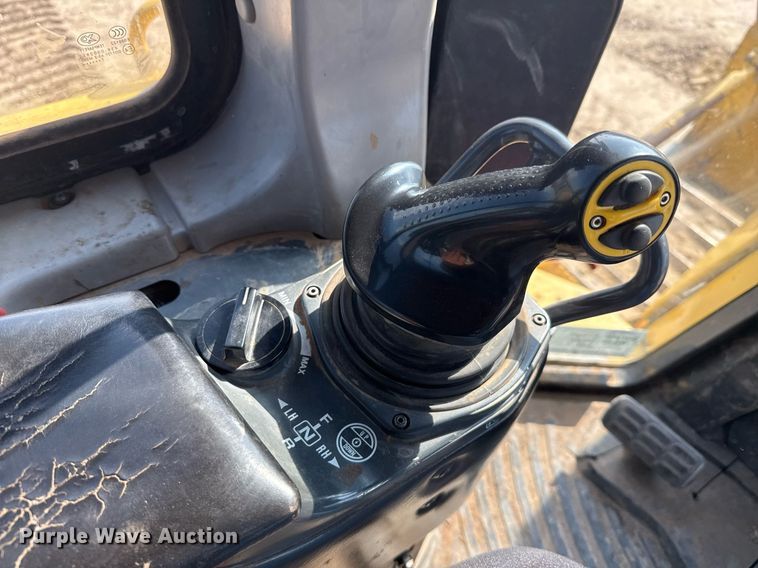 image for item ED5715 2019 Komatsu D65EX-18 dozer