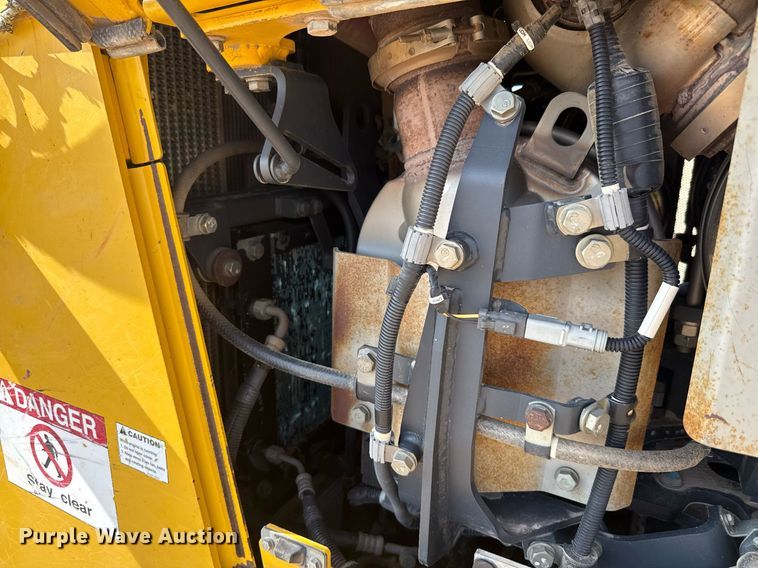 image for item ED5715 2019 Komatsu D65EX-18 dozer