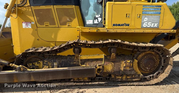 image for item ED5715 2019 Komatsu D65EX-18 dozer