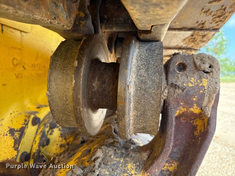 image for item ED5715 2019 Komatsu D65EX-18 dozer