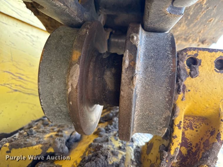 image for item ED5715 2019 Komatsu D65EX-18 dozer