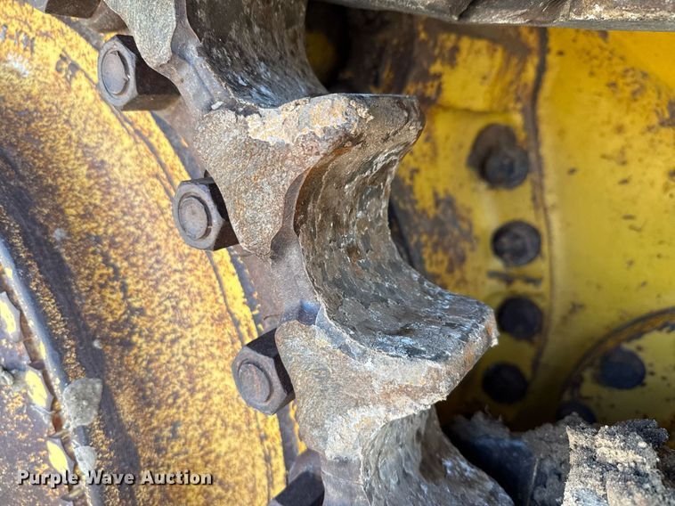 image for item ED5715 2019 Komatsu D65EX-18 dozer