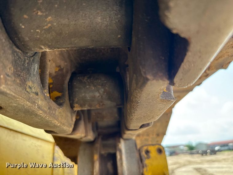 image for item ED5715 2019 Komatsu D65EX-18 dozer