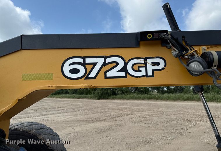 image for item ED5716 2012 John Deere 672G motor grader