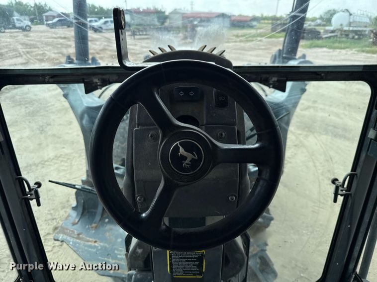 image for item ED5716 2012 John Deere 672G motor grader