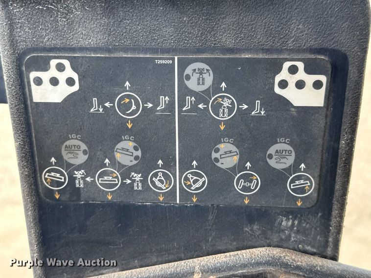 image for item ED5716 2012 John Deere 672G motor grader