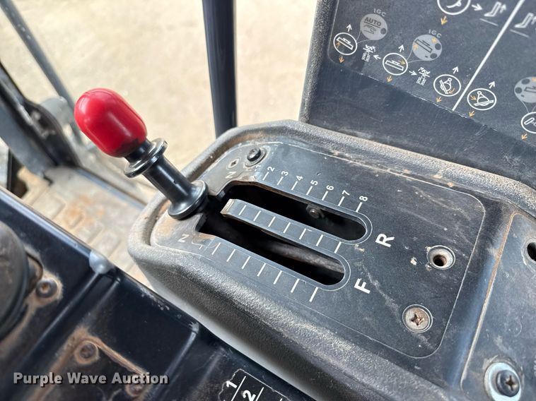 image for item ED5716 2012 John Deere 672G motor grader