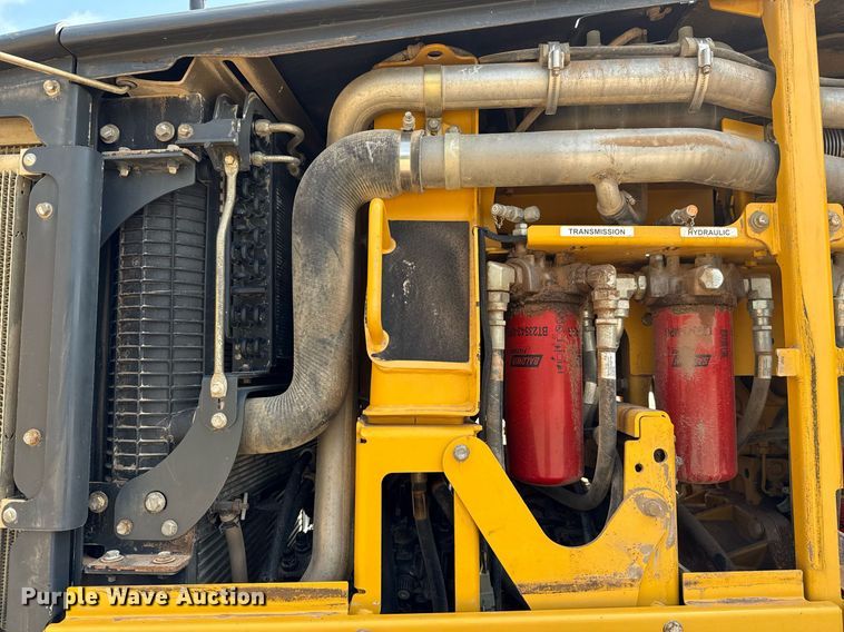 image for item ED5716 2012 John Deere 672G motor grader