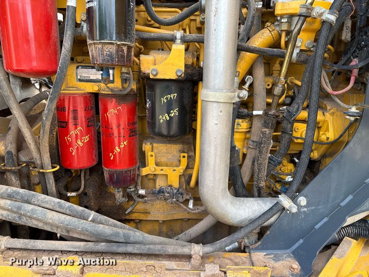 image for item ED5716 2012 John Deere 672G motor grader