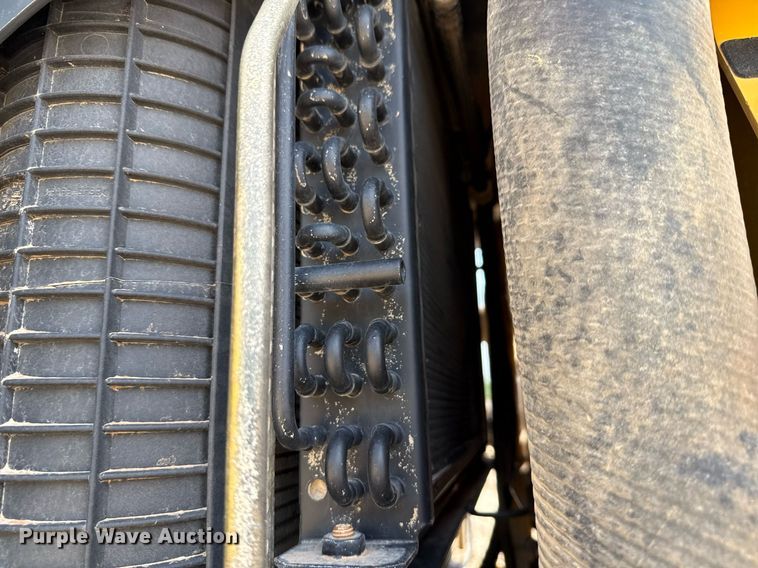 image for item ED5716 2012 John Deere 672G motor grader