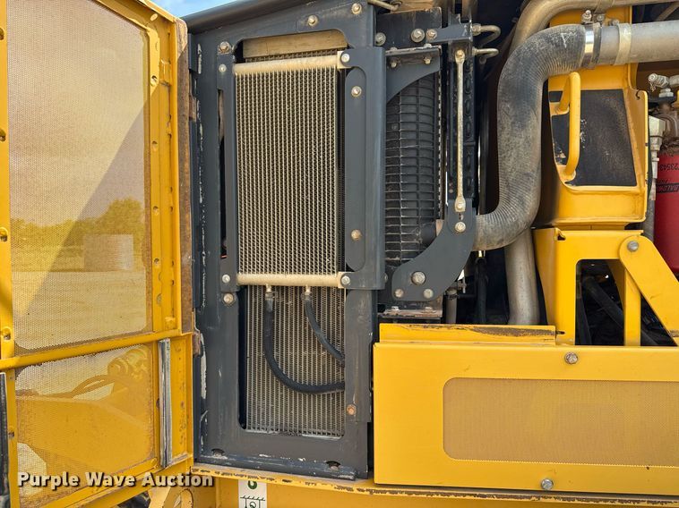 image for item ED5716 2012 John Deere 672G motor grader