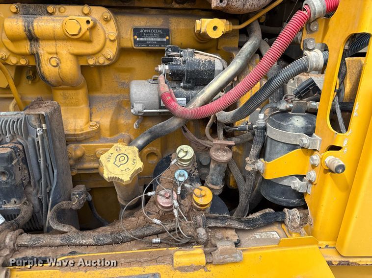 image for item ED5716 2012 John Deere 672G motor grader