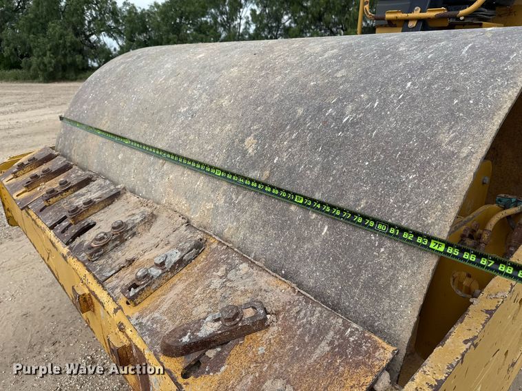 image for item ED5717 2007 Caterpillar CS-533E single drum vibratory roller