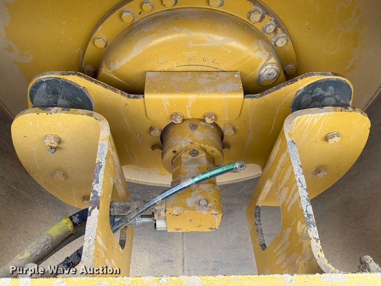 image for item ED5717 2007 Caterpillar CS-533E single drum vibratory roller