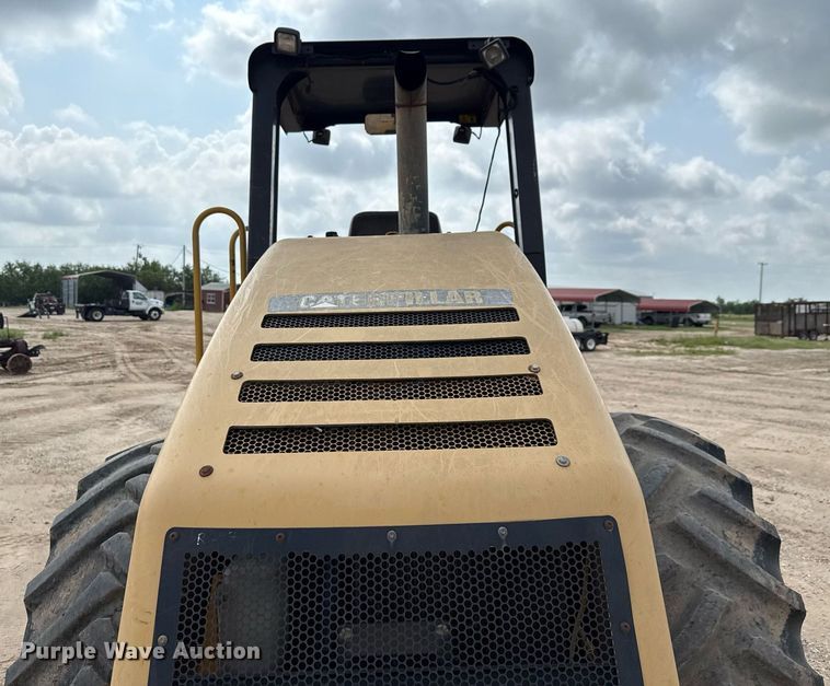 image for item ED5717 2007 Caterpillar CS-533E single drum vibratory roller