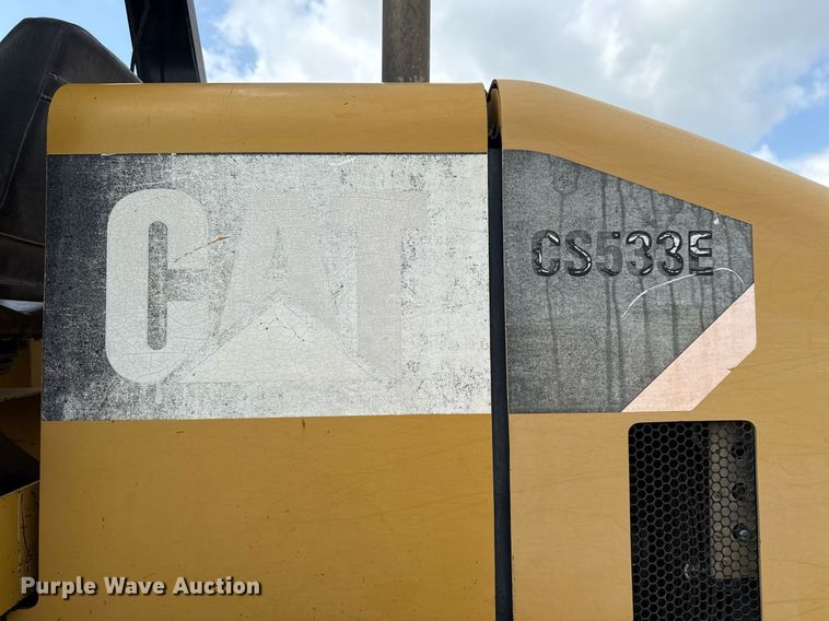 image for item ED5717 2007 Caterpillar CS-533E single drum vibratory roller