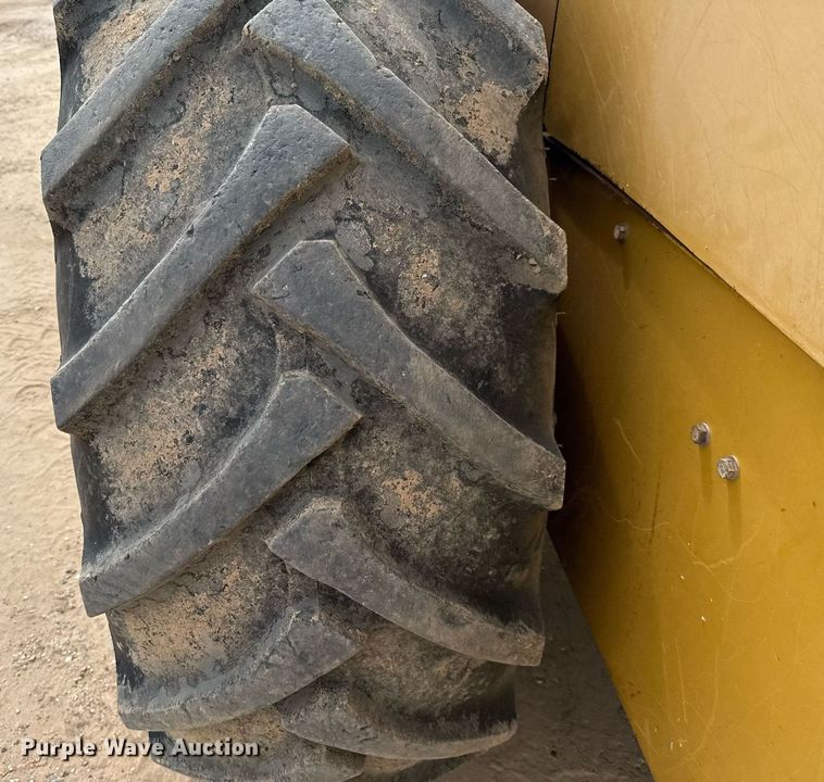 image for item ED5717 2007 Caterpillar CS-533E single drum vibratory roller