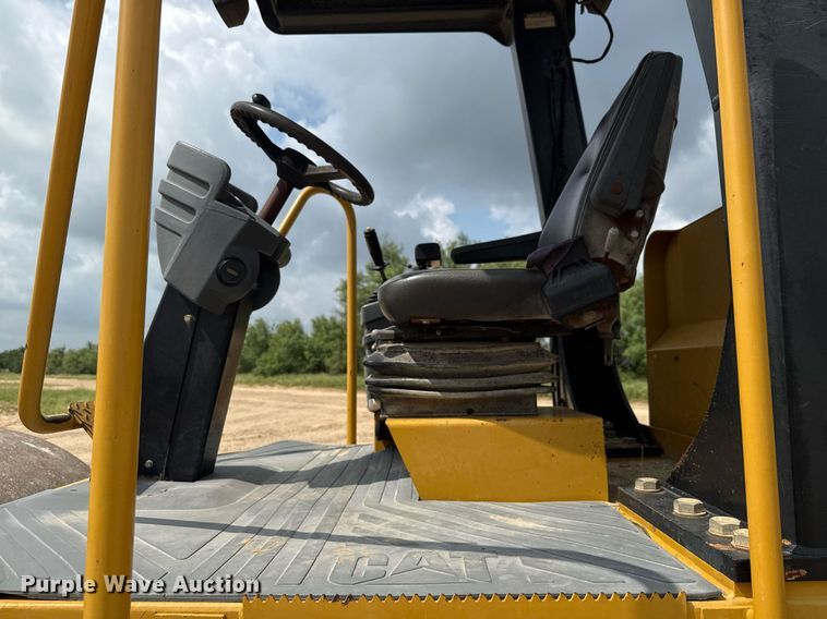 image for item ED5718 2007 Caterpillar CS-533E single drum vibratory roller