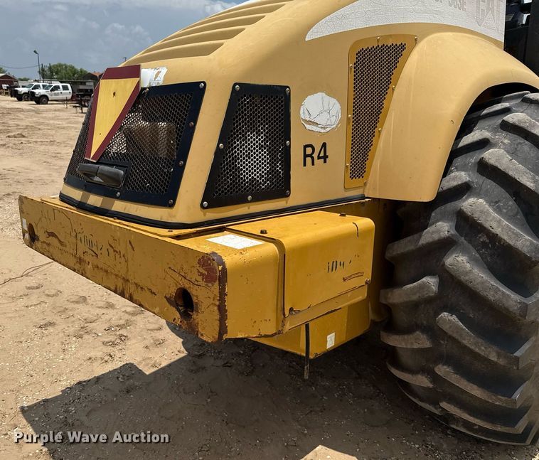 image for item ED5719 2005 Caterpillar CP-563E single drum vibratory roller