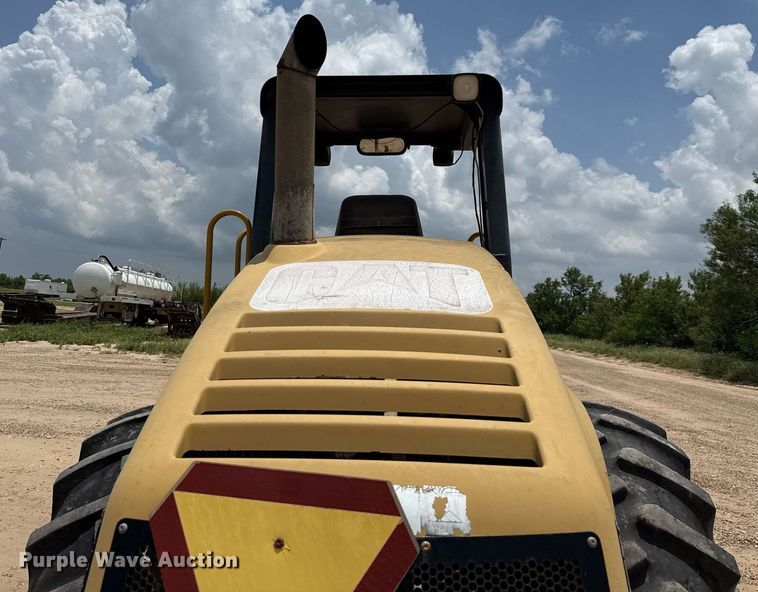 image for item ED5719 2005 Caterpillar CP-563E single drum vibratory roller