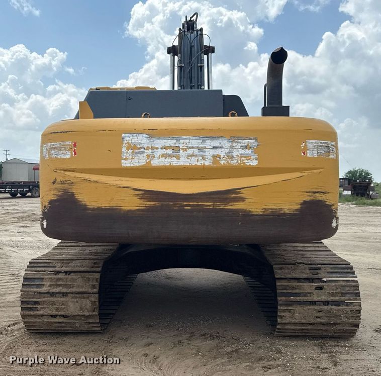 image for item ED5720 2012 John Deere 250G LC excavator