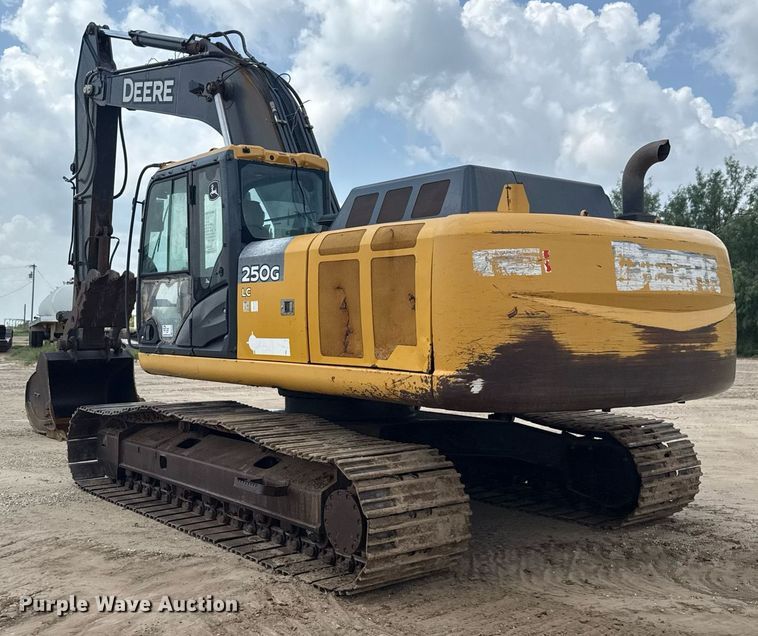 image for item ED5720 2012 John Deere 250G LC excavator