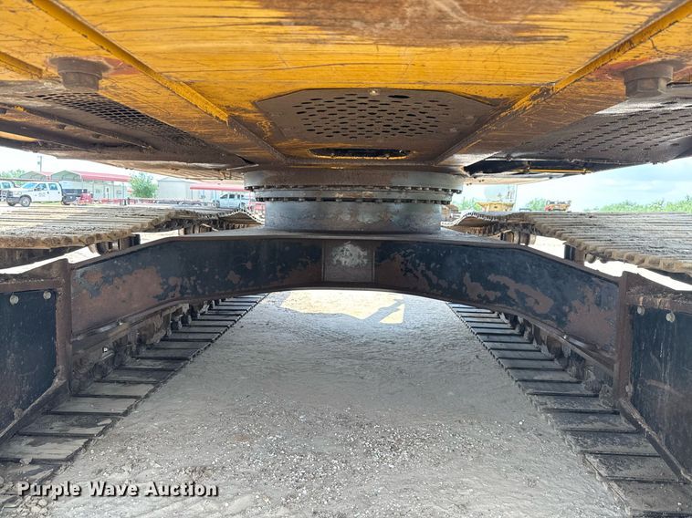 image for item ED5720 2012 John Deere 250G LC excavator