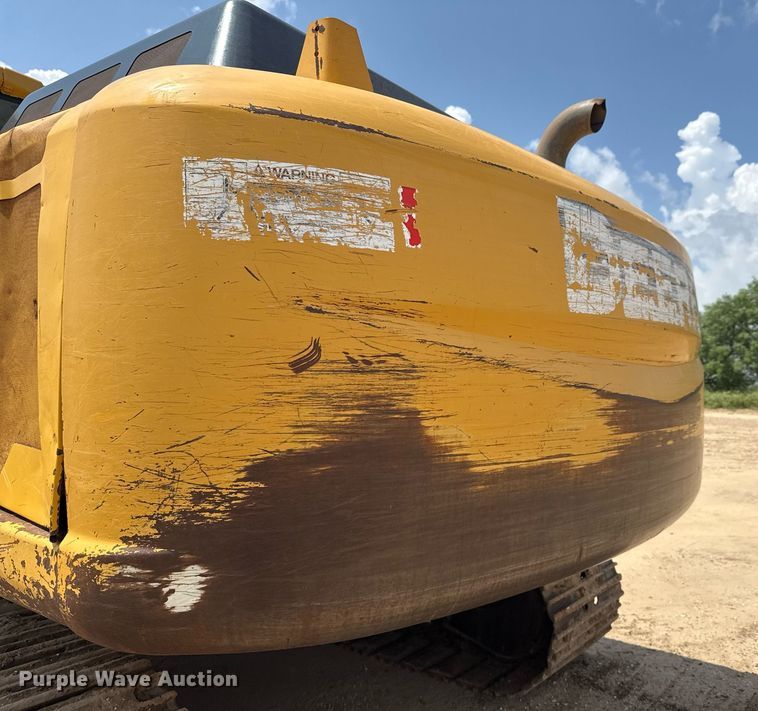 image for item ED5720 2012 John Deere 250G LC excavator