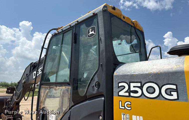 image for item ED5720 2012 John Deere 250G LC excavator