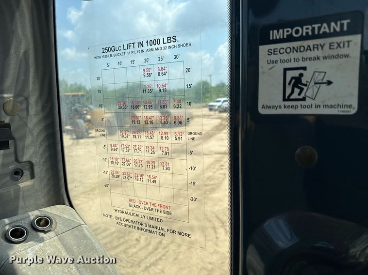 image for item ED5720 2012 John Deere 250G LC excavator