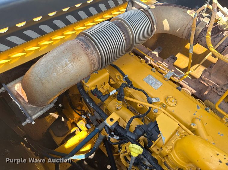 image for item ED5720 2012 John Deere 250G LC excavator