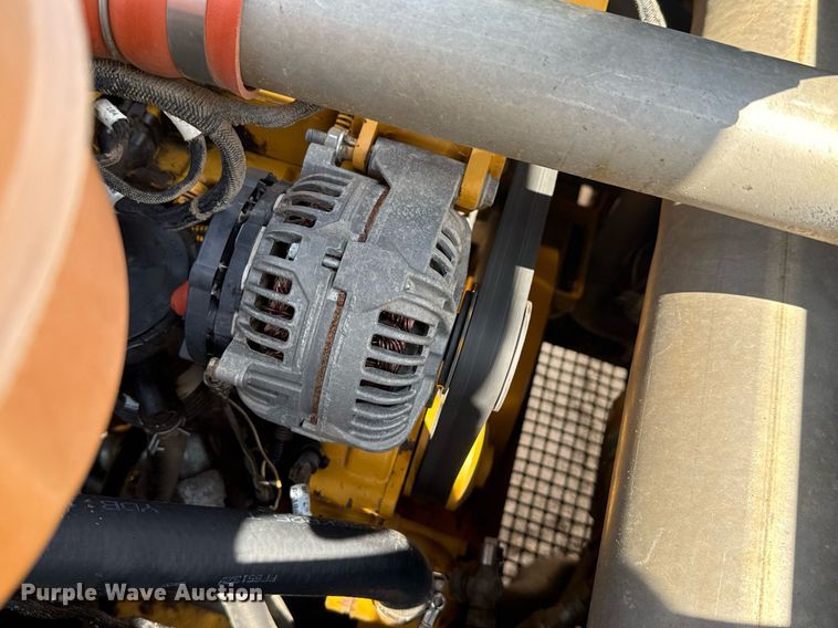 image for item ED5720 2012 John Deere 250G LC excavator