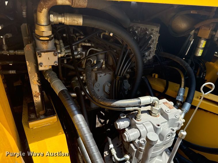 image for item ED5720 2012 John Deere 250G LC excavator