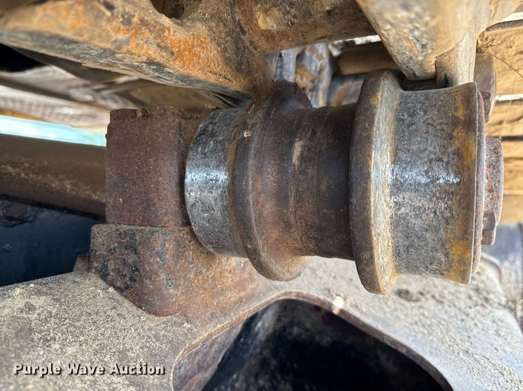 image for item ED5720 2012 John Deere 250G LC excavator