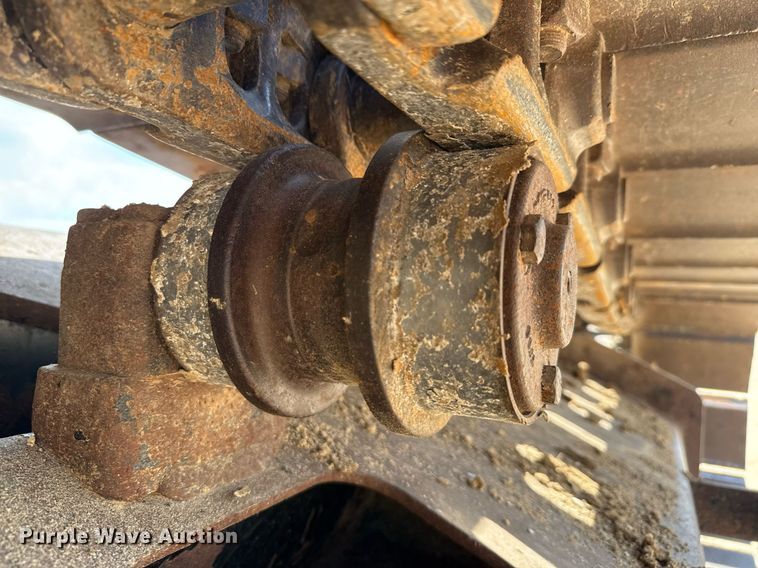 image for item ED5720 2012 John Deere 250G LC excavator