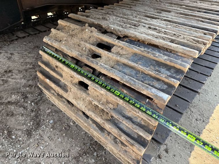 image for item ED5720 2012 John Deere 250G LC excavator