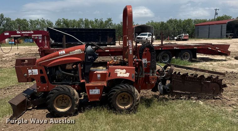 image for item ED5722 2004 Ditch Witch RT40 trencher