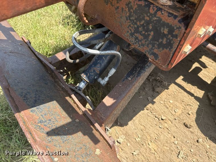 image for item ED5722 2004 Ditch Witch RT40 trencher