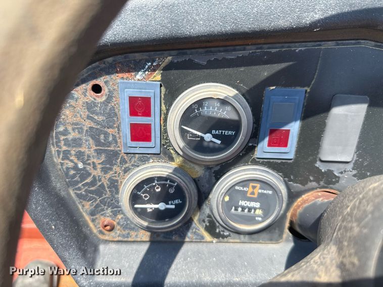 image for item ED5722 2004 Ditch Witch RT40 trencher