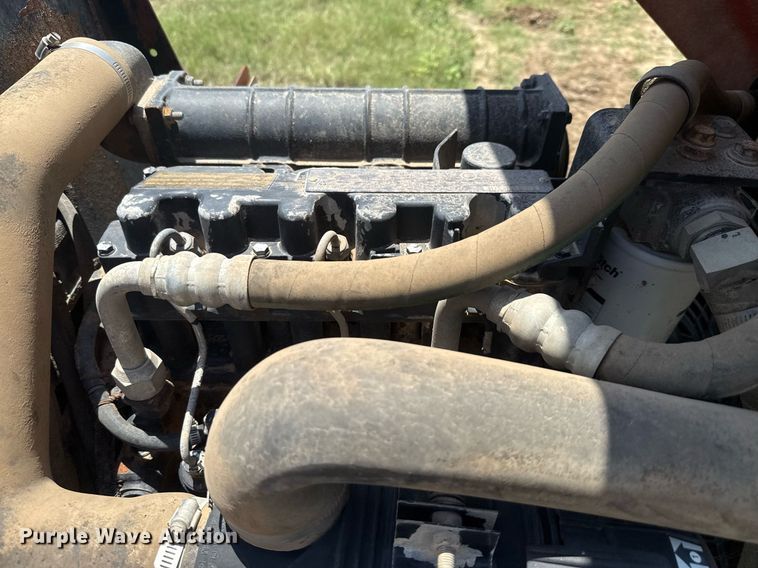 image for item ED5722 2004 Ditch Witch RT40 trencher